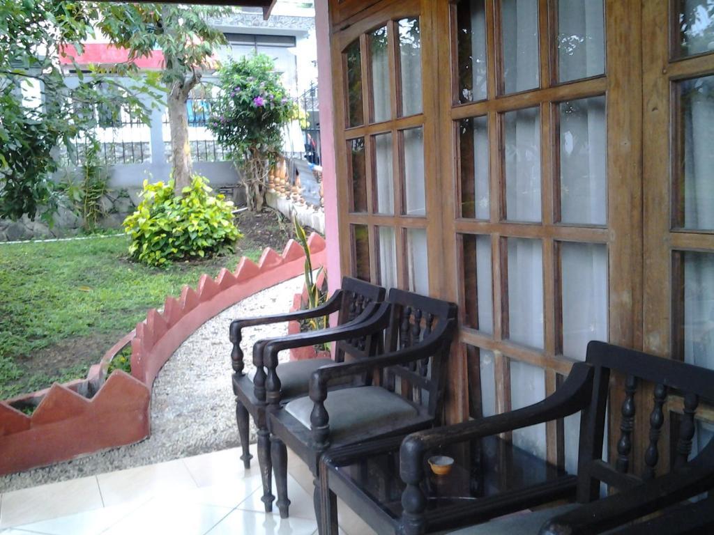 Villa And Resto Basanova Batu  Exterior foto